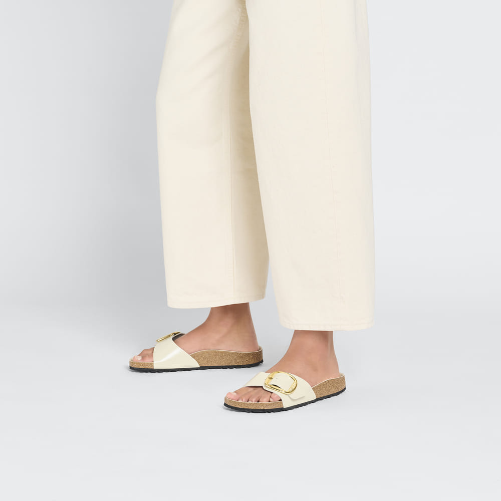 Madrid Big Buckle Natural Leather Patent